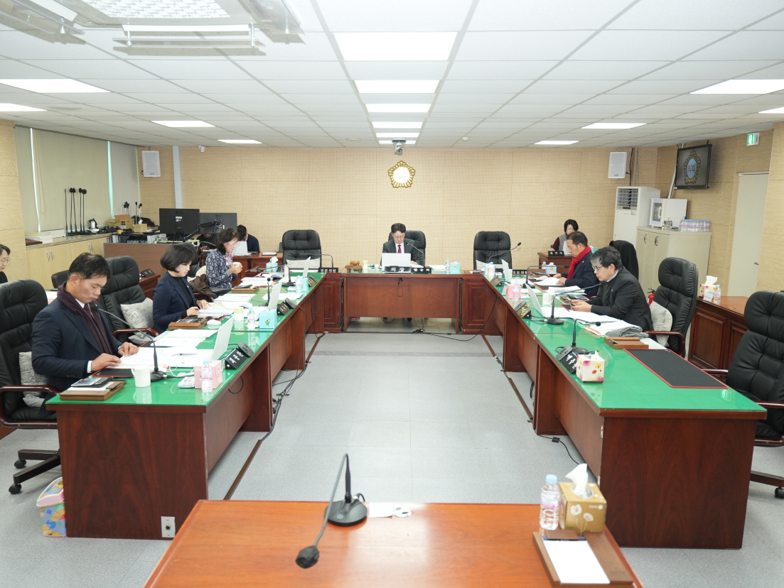 '제309회 강화군의회 임시회 의원간담회' 게시글의 사진(1) '[꾸미기]1.JPG'