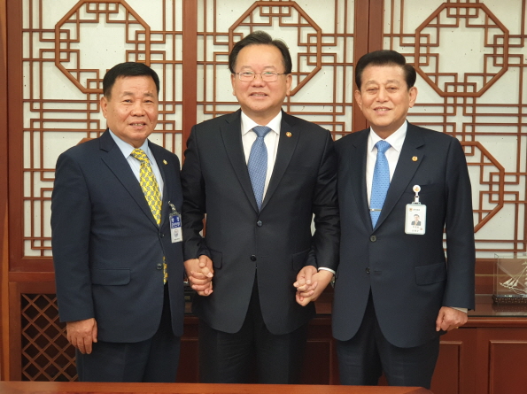 행정안전부 장관 방문 및 군정사항 건의