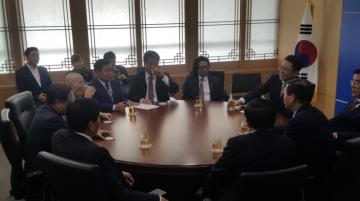 인천시청 방문(인천시장 간담회, 민주평통 회의, 강화부스 격려)